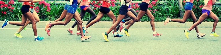 Pessoa correndo depois de escolhe o melhor tênis para correr de acordo com  seus parâmetros - Transpire - O Blog da Treinus